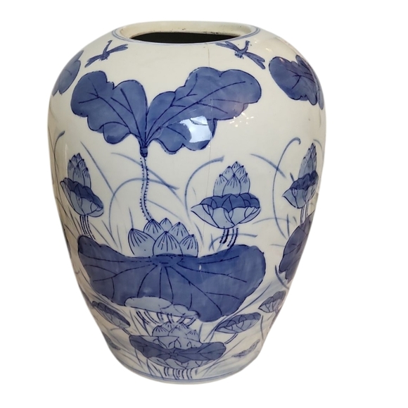 Chinese Lotus Motif Ginger Jar 15" H x 10" D - Picture 1 of 3